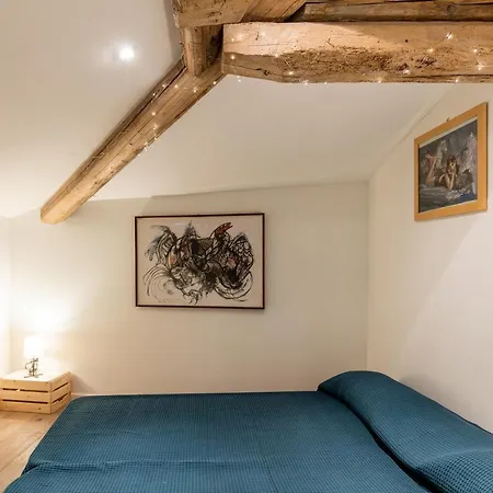 Italy Prestigious Historical Attic In