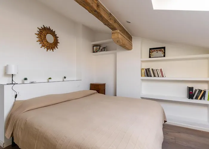 Italy Prestigious Historical Attic In Апартаменты *