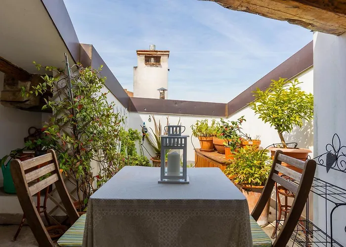 Italy Prestigious Historical Attic In Апартаменты